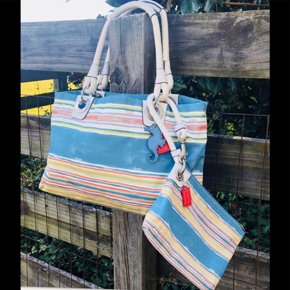 Coach Handbags - COACH ToTe & WristLET Nautical Beach 🏖